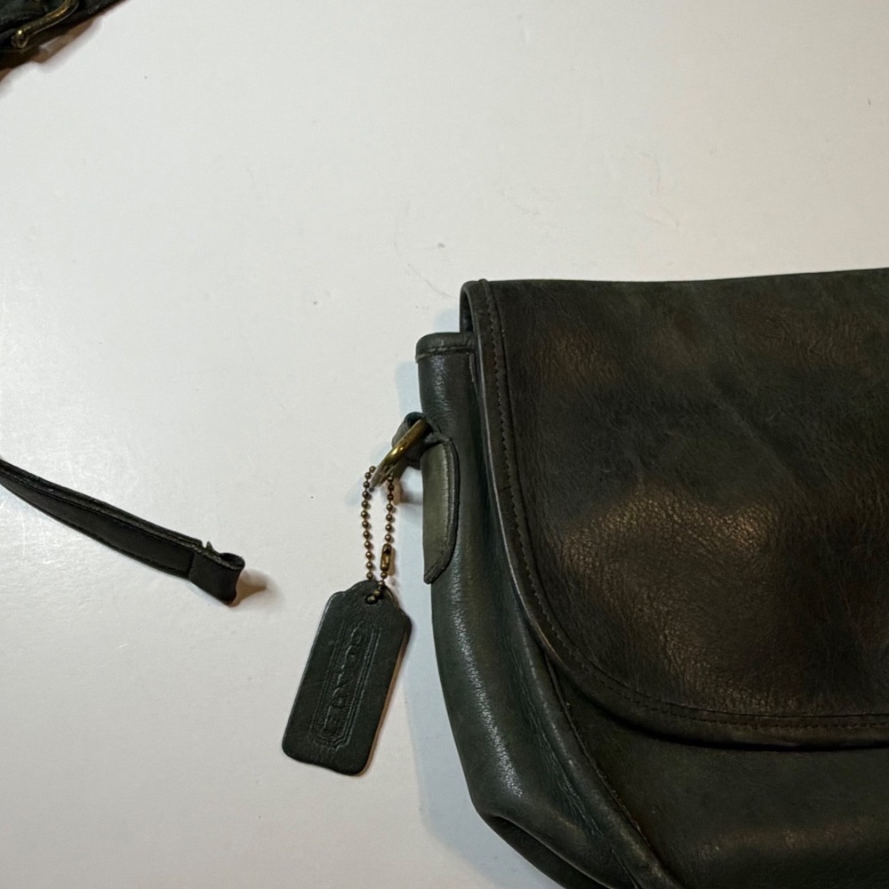 Vintage Coach City Bag 9790 Forest Green Leather Crossbody Turnlock AS IS - Picture 2 of 12